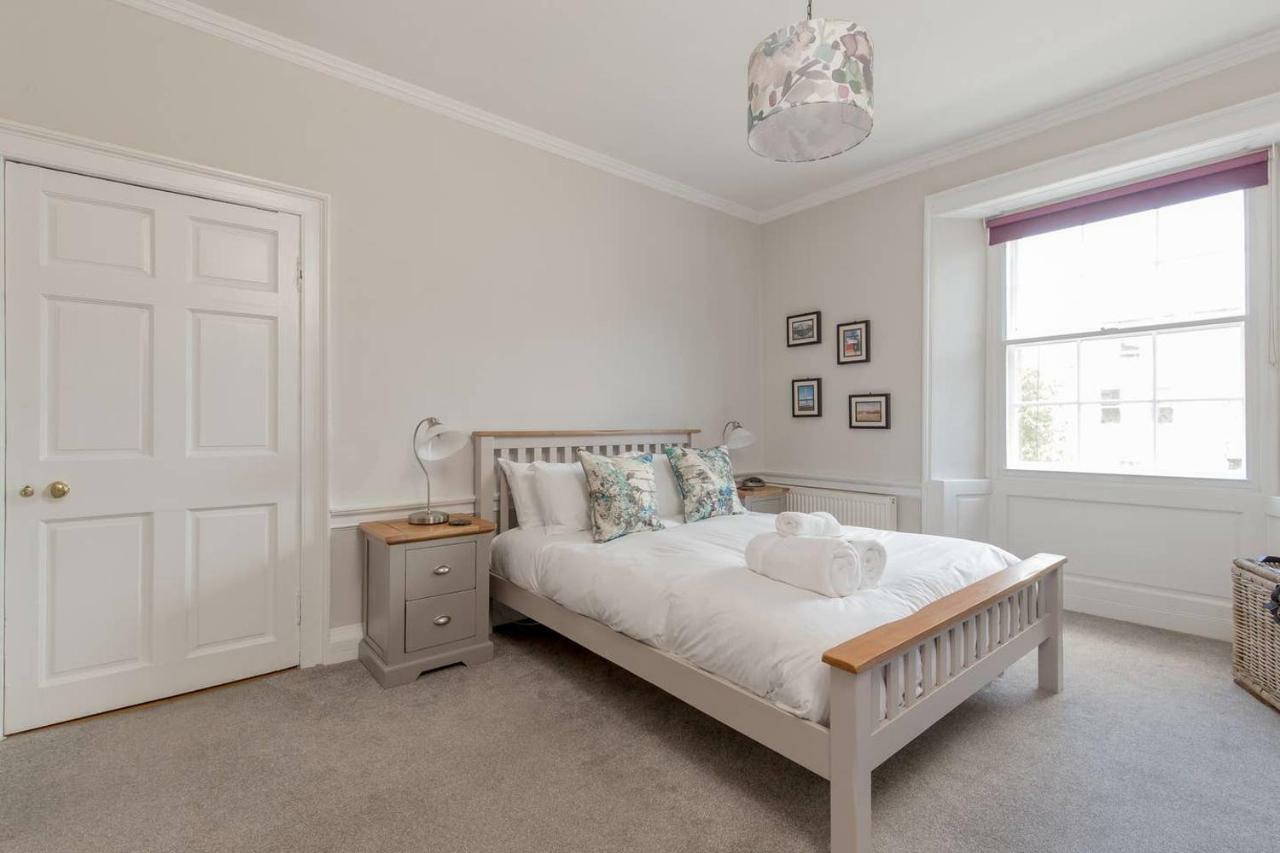 Altido Elegant Georgian 2-Bedrm Apt In Heart Of Old Town Apartment Edinburgh Exterior foto